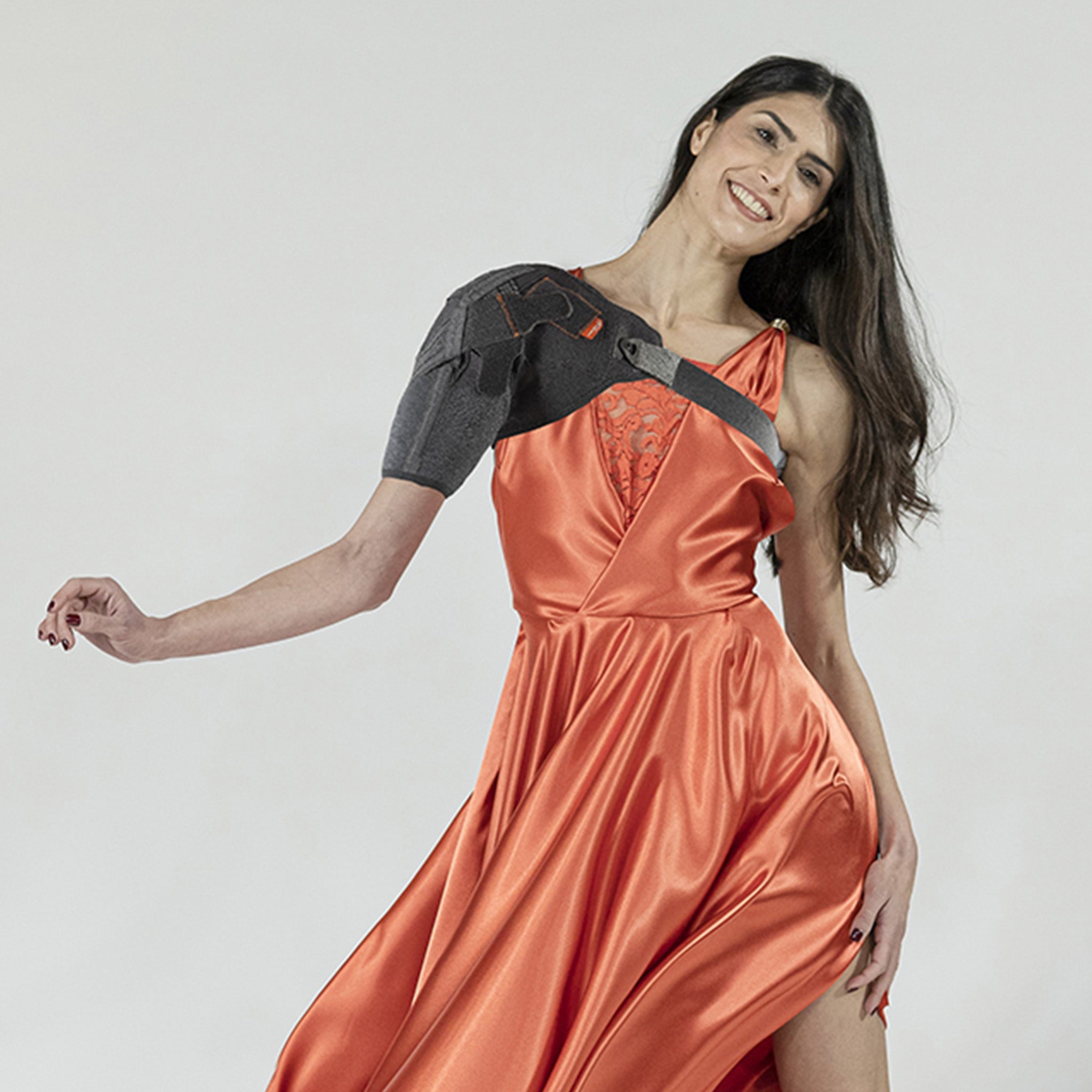 Shoulder protection Shouldercross for instability, dislocation and shoulder pain