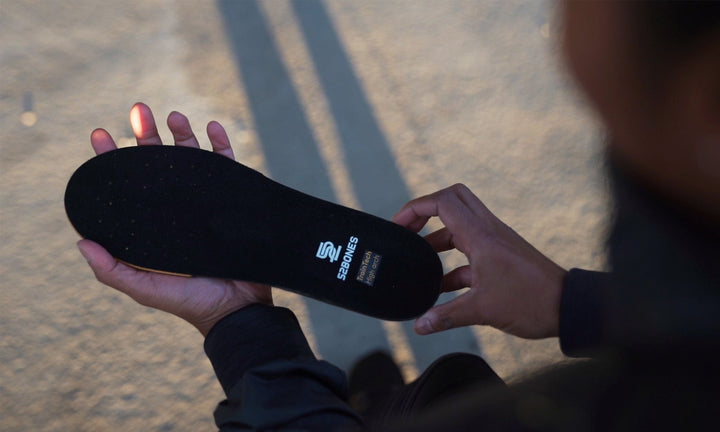 Gör dina skor bättre med rätt iläggssulor – få t-shirt på köpet