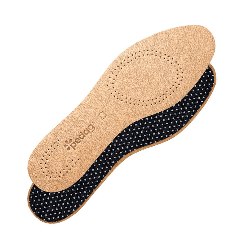 Leather insole with odor-reducing activated carbon