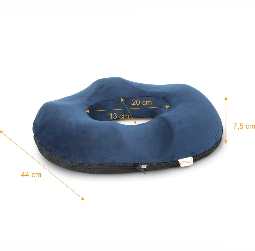Istuintyyny aukolla, memory foam – häntäluun ja paineen kevennykseen